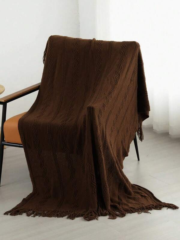 A Diamond-Shaped Pure-Color Knitted Blanket, Featuring A Nordic Style With Rectangular Fringed Edges, Ideal For Office Naps, Bed Covers, Bed End Covers, And Sofa Covers, Suitable For Daily Use